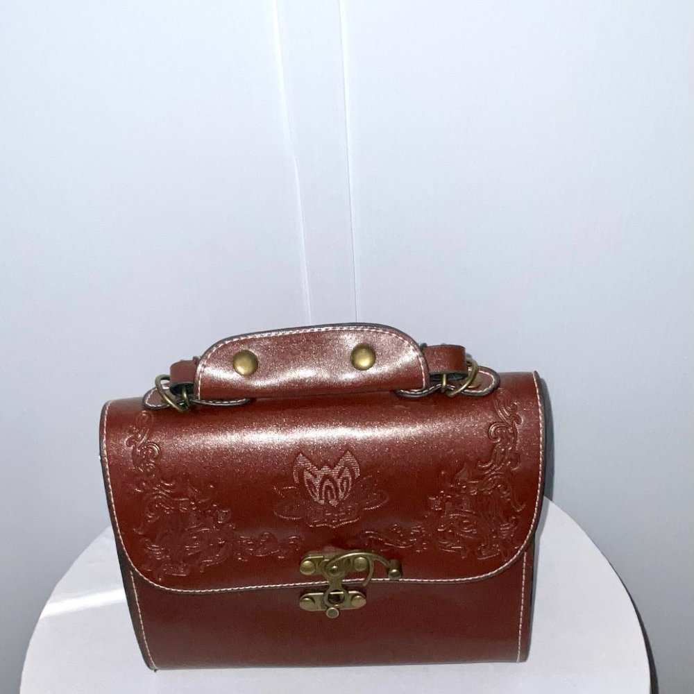 Faux Leather Clasp  Embossed Woman Handbag